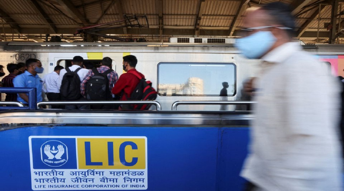 LIC गुंतवणूकदारांसाठी आनंदाची बातमी…