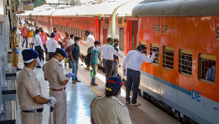 रेल्वे प्रवाशांसाठी महत्त्वाची बातमी ..