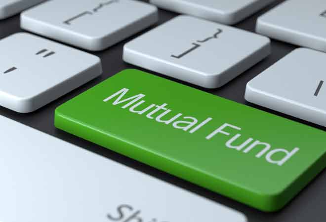 mutual Funds; स्मॉल कॅप फंडात गुंतवणूक केल्याने परतावा कसा वाढेल ? तज्ज्ञांकडून समजून घ्या – केव्हा, किती गुंतवणूक योग्य आहे ?